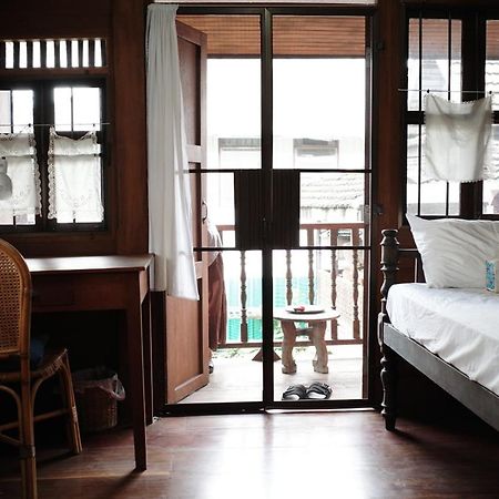 ทิปท็อปไทย เฮาส์ Hotel เชียงใหม่ ภายนอก รูปภาพ