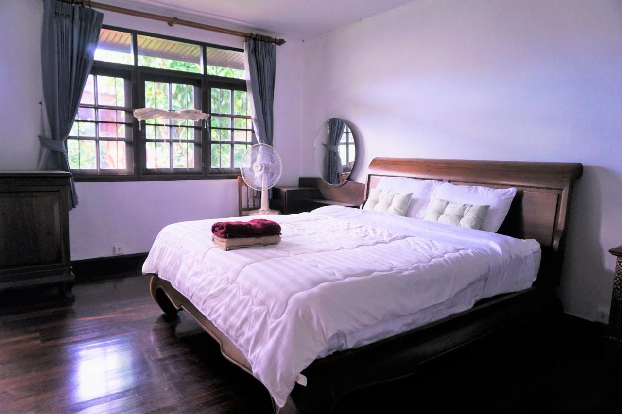 ทิปท็อปไทย เฮาส์ Hotel เชียงใหม่ ภายนอก รูปภาพ