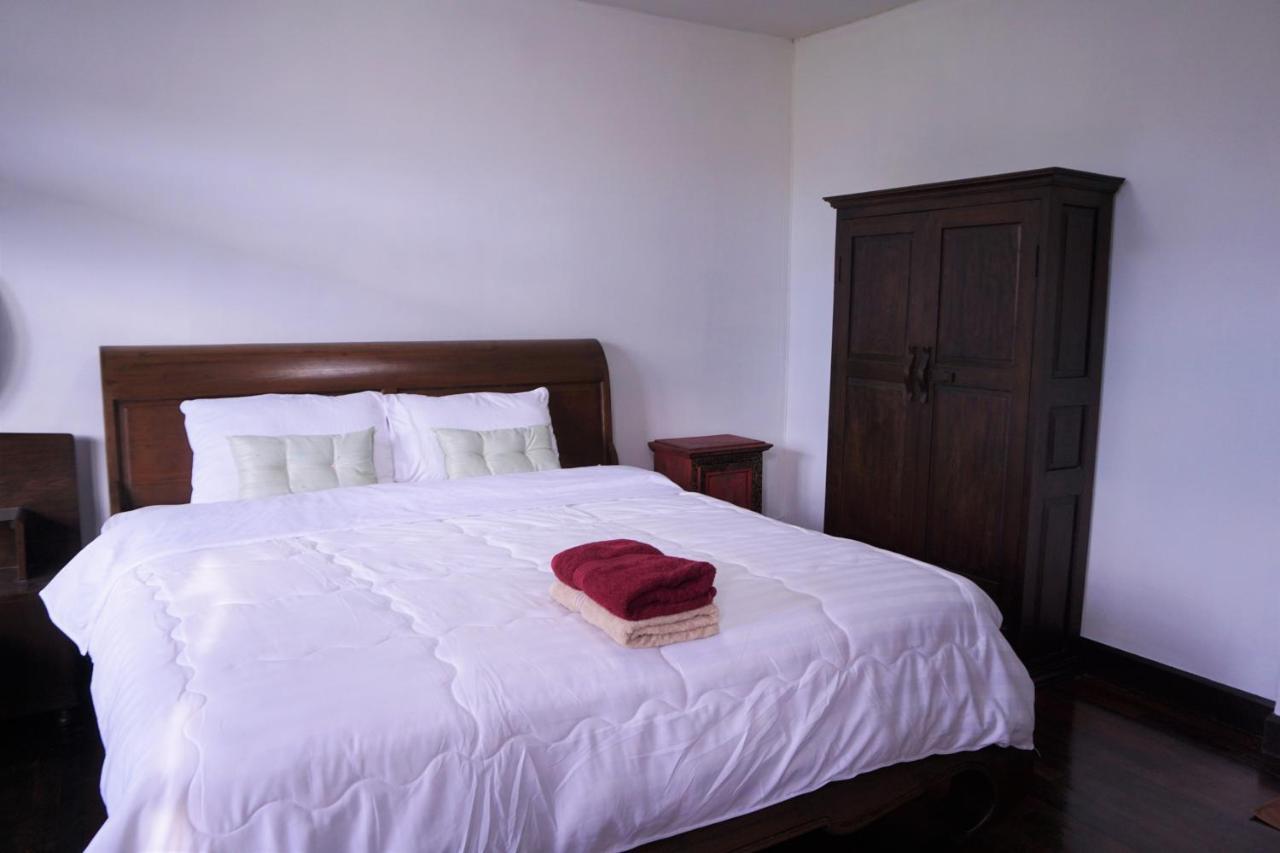 ทิปท็อปไทย เฮาส์ Hotel เชียงใหม่ ภายนอก รูปภาพ