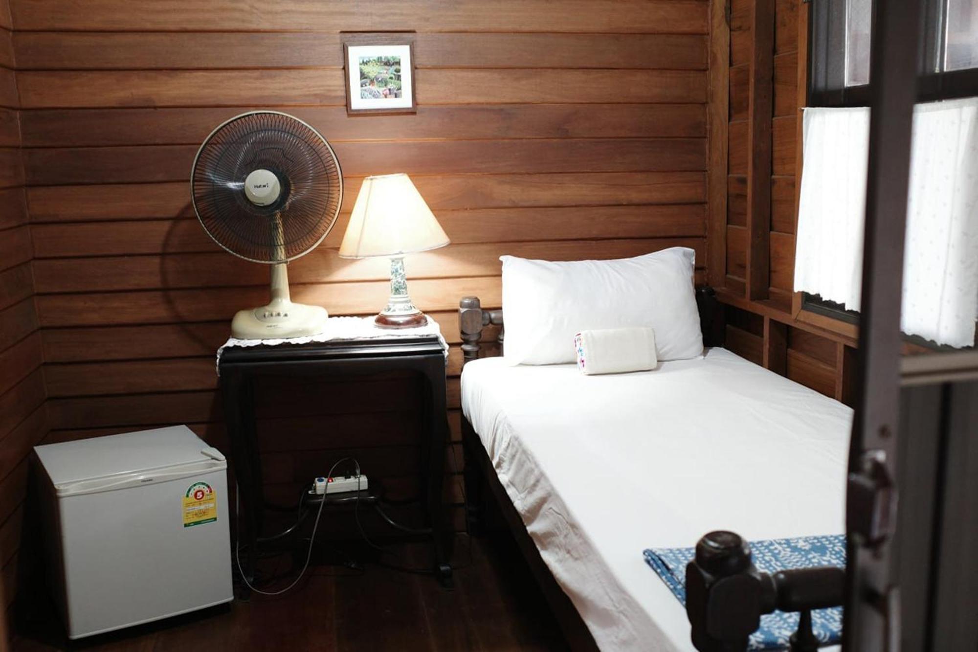 ทิปท็อปไทย เฮาส์ Hotel เชียงใหม่ ภายนอก รูปภาพ